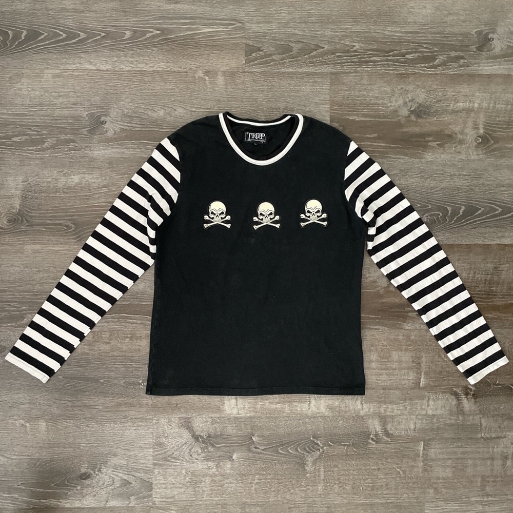Tripp nyc skull long sleeve  [sold]

Tripp nyc skull striped long sleeve